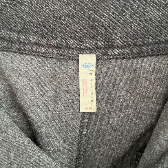 Free People Movement Timko Barrel Leg Pants in Black Oversized Boho SZ M - Picture 9 of 16